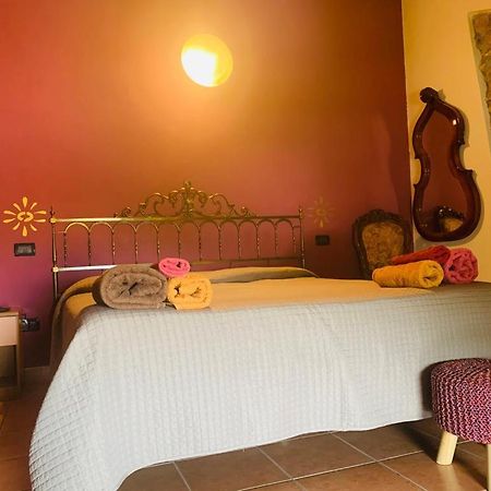 ヴァレッジョ・スル・ミンチョ Agriturismo La Paceヴィラ エクステリア 写真