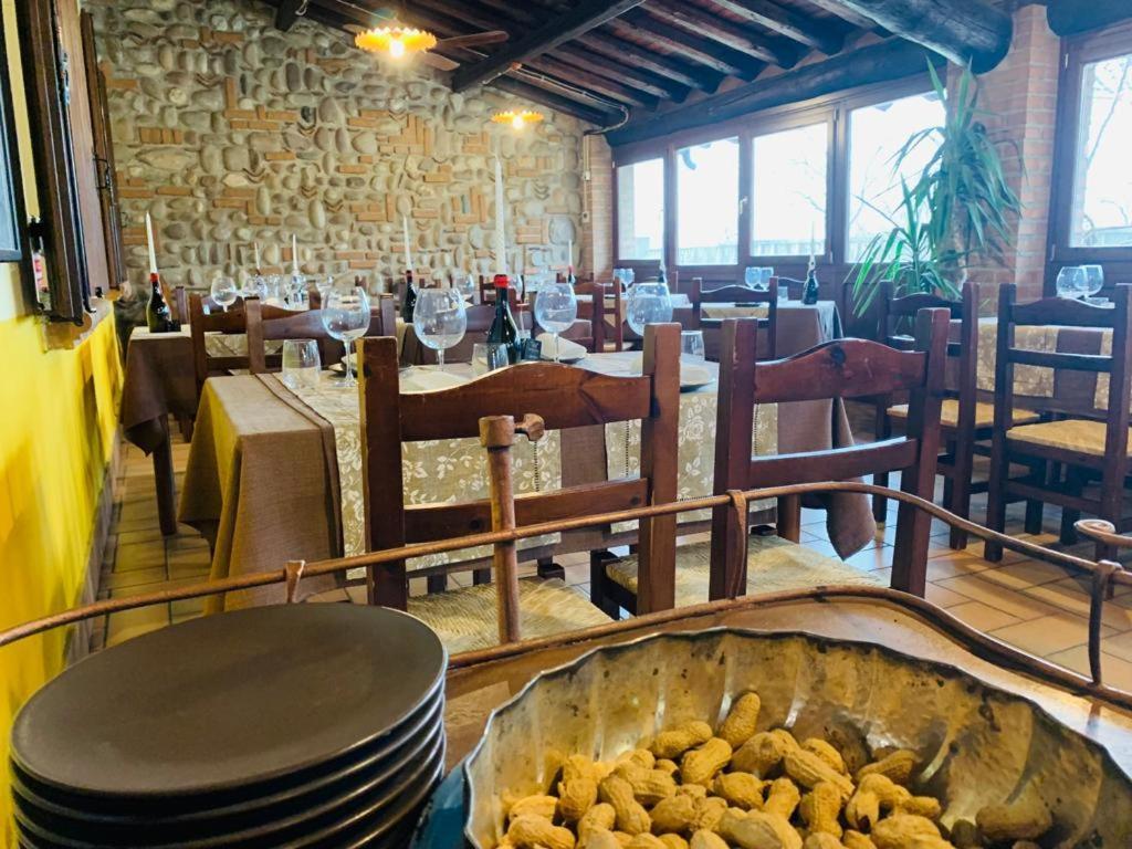ヴァレッジョ・スル・ミンチョ Agriturismo La Paceヴィラ エクステリア 写真